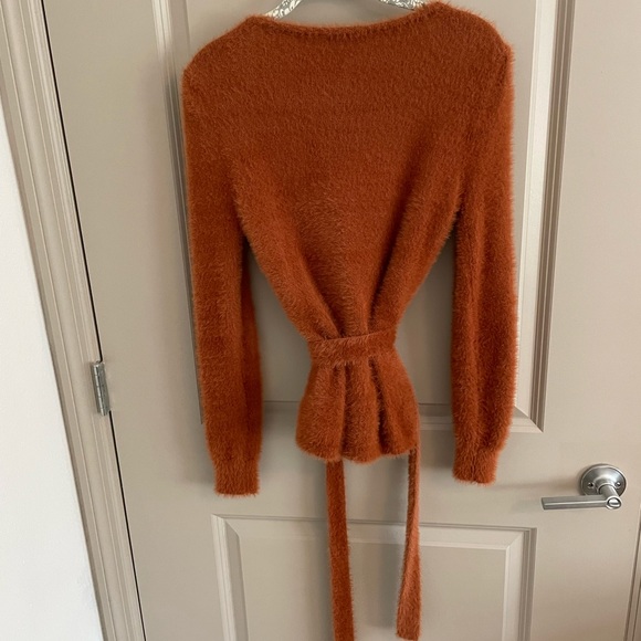 Venus Brown Super Soft Light Sweater - Picture 8 of 8
